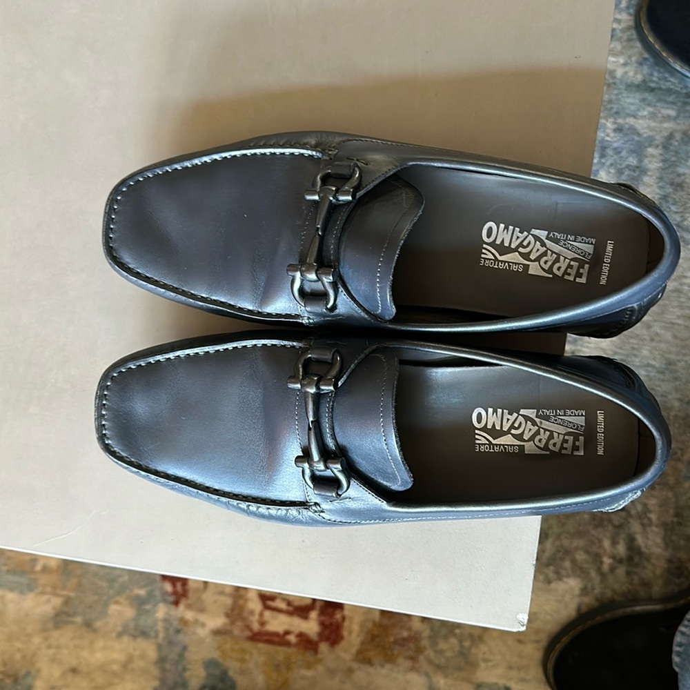Men’s shoes
